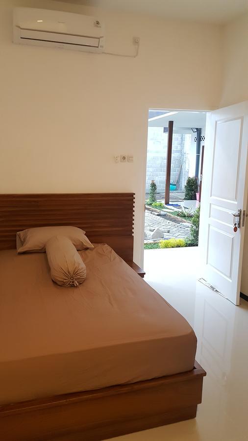 Sultan Guesthouse Tulungagung Exterior photo